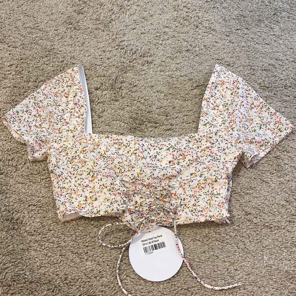 Botanic Road Top Floral
